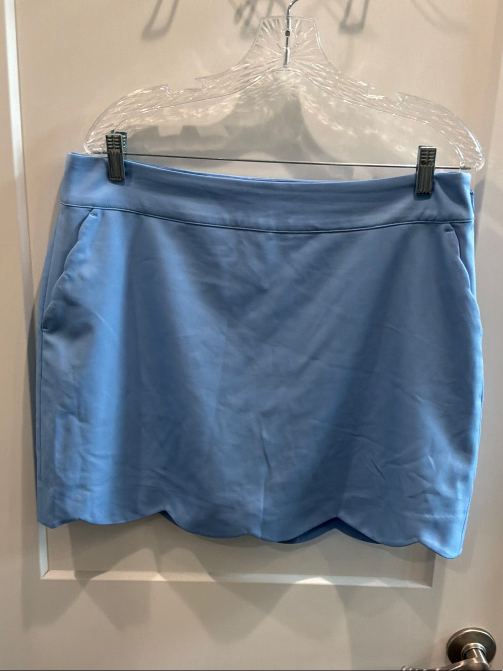Vineyard Vines 12 Scallop Hem Sky Blue Mini Skort Front slip Back Zip Pockets